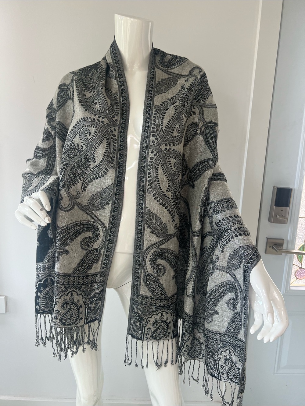 Pashmina Wool&SilkPaisley scarf Shawl Wrap 27”x66” Made in Italy
